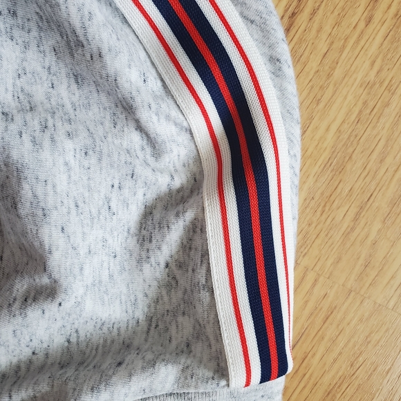 TNA grey cropped long sleeve. - Picture 4 of 4